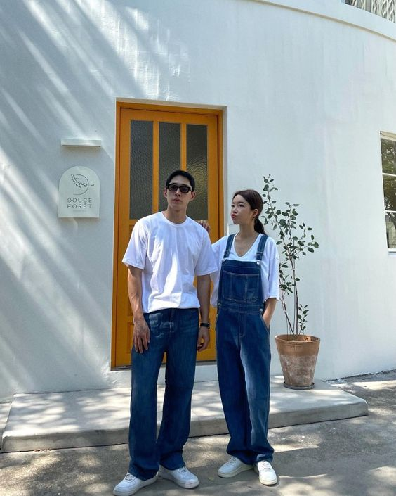 Rekomendasi Baju Couple Remaja yang Kompak